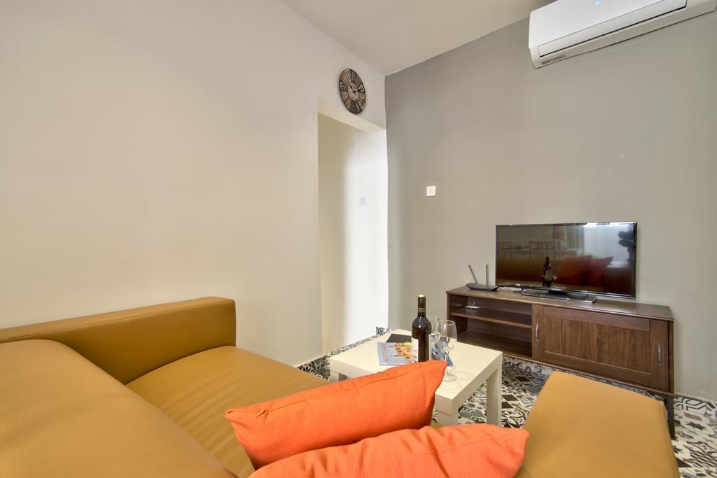 Central Valletta Two Bedroom Apartment Exteriör bild